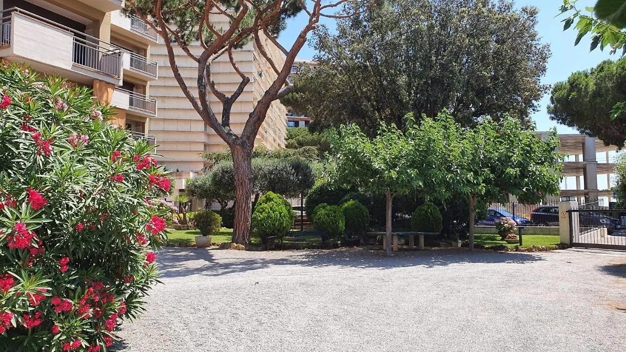 Apartamento Junto Al Mar Con Jardin Comunitario Y Parking Castell-Castell-Platja d'Aro 0*,  Espagne